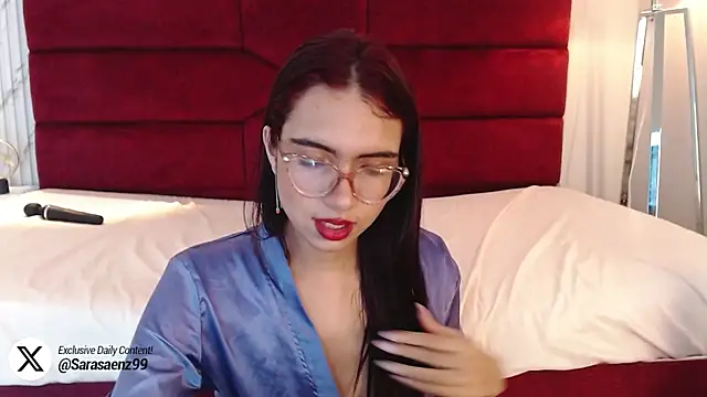 sara saenz99 online show from December 29, 2024, 10:36 pm