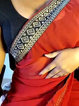 VR here 4U online show from February 1, 2026, 5:06 am