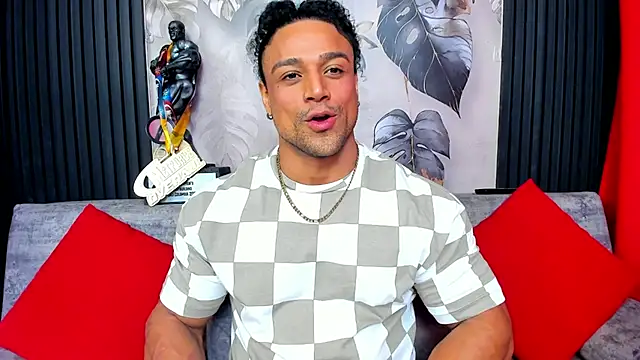 MikeEstevess online show from October 26, 2025, 9:26 am