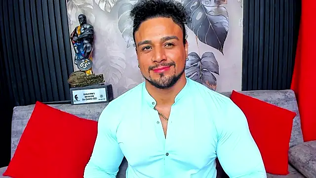 MikeEstevess online show from March 6, 2026, 5:26 am