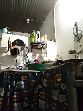 Snapshot of Andreita_95 chatting on September 30, 2025, 9:14 am Andreita 95 online show from September 30, 2025, 9:14 am