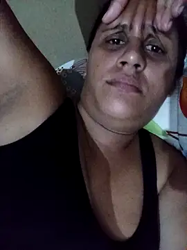 Snapshot of Andreita_95 chatting on October 15, 2025, 10:10 pm Andreita 95 online show from October 15, 2025, 10:10 pm