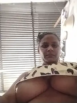 Andreita 95 online show from July 14, 2026, 11:43 pm