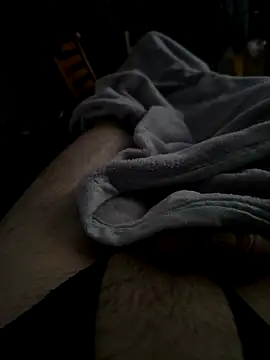 Ruslan52xh online show from October 28, 2025, 7:56 am