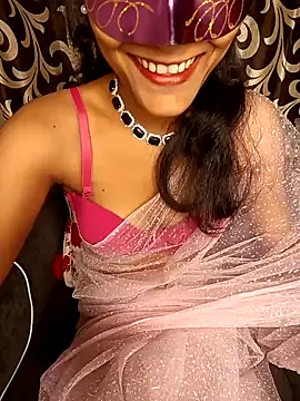 Snapshot of REVA_DARLING chatting on December 19, 2024, 1:18 pm REVA DARLING online show from December 19, 2024, 1:18 pm