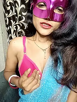 REVA DARLING online show from May 17, 2026, 2:09 am
