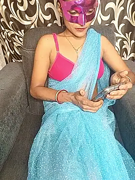 REVA DARLING online show from June 3, 2026, 7:00 am