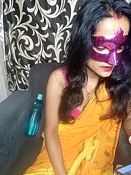 REVA DARLING online show from June 22, 2026, 7:16 am