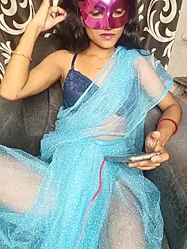 REVA DARLING online show from July 17, 2026, 7:26 am