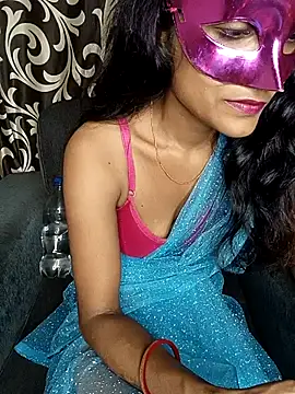 REVA DARLING online show from July 28, 2026, 7:15 am