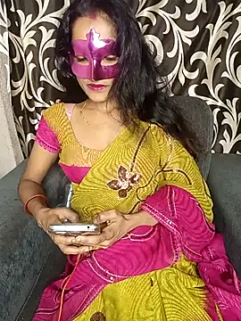 REVA DARLING online show from July 28, 2026, 12:23 pm