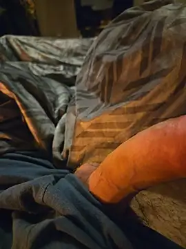 Snapshot of ruffuuss chatting on January 13, 2026, 10:37 pm ruffuuss online show from January 13, 2026, 10:37 pm