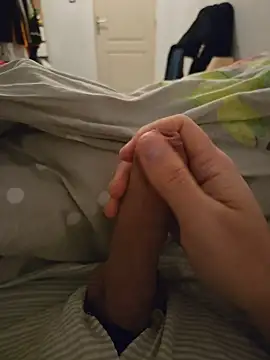 Snapshot of ruffuuss chatting on March 20, 2026, 6:07 am ruffuuss online show from March 20, 2026, 6:07 am