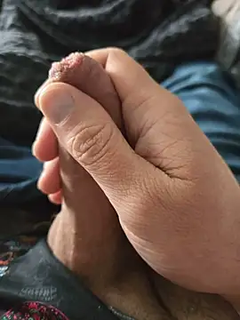 Snapshot of ruffuuss chatting on April 5, 2026, 4:04 pm ruffuuss online show from April 5, 2026, 4:04 pm