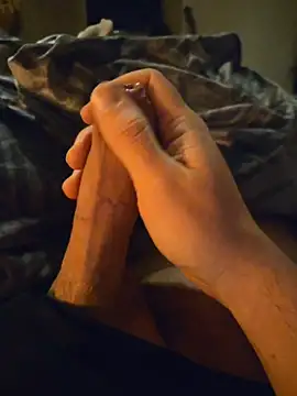 Snapshot of ruffuuss chatting on April 8, 2026, 6:35 am ruffuuss online show from April 8, 2026, 6:35 am