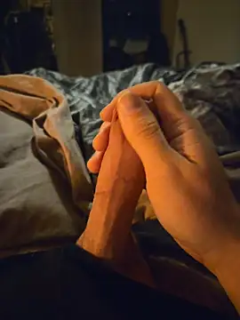 Snapshot of ruffuuss chatting on April 11, 2026, 5:45 am ruffuuss online show from April 11, 2026, 5:45 am