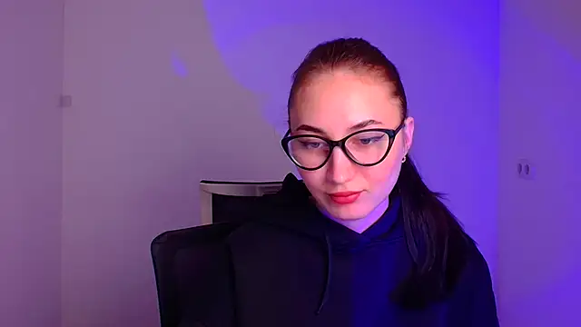 Jennifer Blum online show from January 10, 2025, 6:09 am
