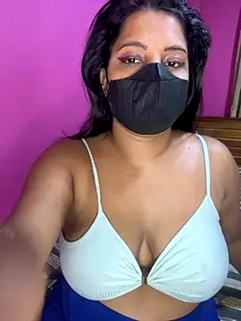 Snapshot of NOORA-GIRL chatting on October 13, 2025, 2:33 am NOORA-GIRL online show from October 13, 2025, 2:33 am