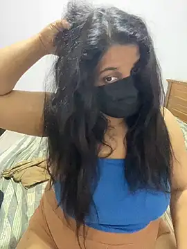 NOORA-GIRL online show from June 18, 2026, 3:07 am