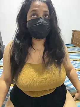 NOORA-GIRL online show from June 20, 2026, 3:53 am