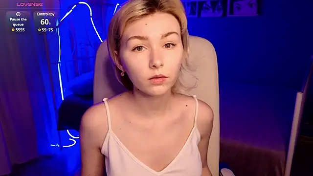 BunnyAnny online show from December 12, 2024, 8:32 pm