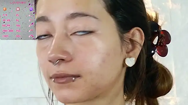 zorravioletta1 online show from November 4, 2025, 12:37 pm