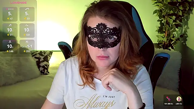 Snapshot of Sexy-Housewife chatting on October 31, 2025, 7:26 pm Sexy-Housewife online show from October 31, 2025, 7:26 pm