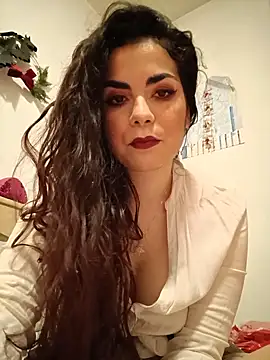 Saturnia Yvonne online show from February 24, 2025, 5:20 pm