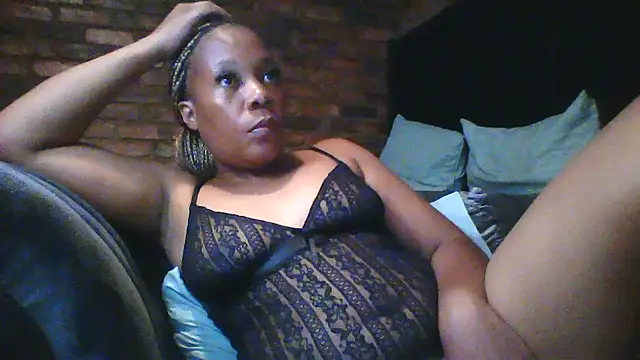 DIRTYTALKINQUEEN online show from January 16, 2026, 7:29 pm