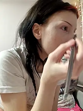  Alice 0-0 online show from December 2, 2025, 1:28 pm