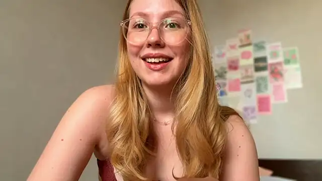 HoneyAudrey online show from May 21, 2026, 2:29 am