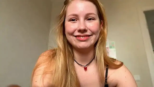 HoneyAudrey online show from May 22, 2026, 2:30 am