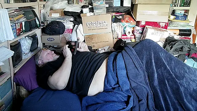 hadeszeuss2 online show from March 17, 2026, 2:42 pm