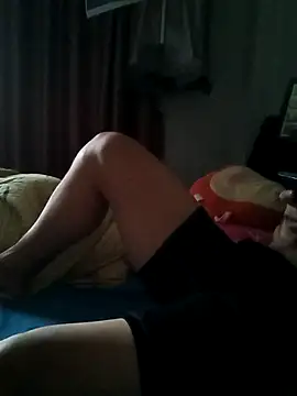 bisstinho18 online show from March 9, 2025, 9:57 am