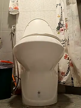 bisstinho18 online show from April 12, 2026, 4:45 pm