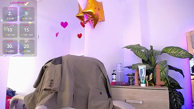 Snapshot of Camille_jhonson chatting on March 12, 2025, 1:19 pm Camille jhonson online show from March 12, 2025, 1:19 pm