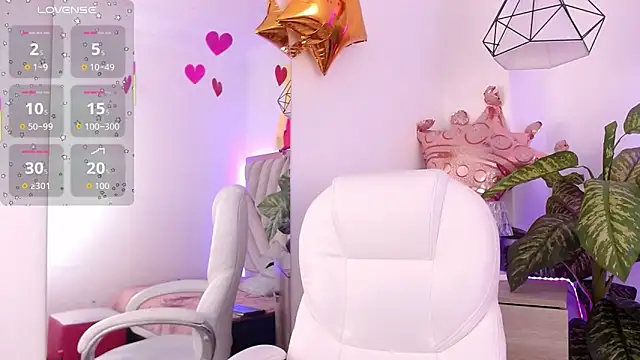 Snapshot of Camille_jhonson chatting on September 17, 2025, 10:17 am Camille jhonson online show from September 17, 2025, 10:17 am