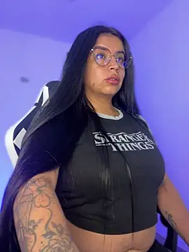 Devilsweet17 online show from March 24, 2026, 1:43 am