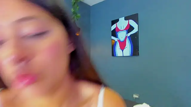 Hannah Miller   online show from February 25, 2025, 5:36 pm