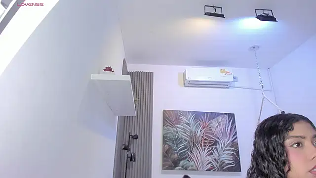 emma alice  online show from October 23, 2025, 12:04 pm