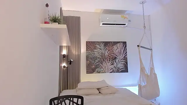 emma alice  online show from February 5, 2026, 11:04 am