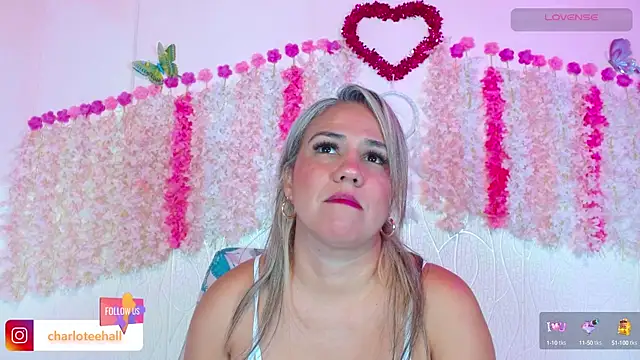 AnyellDolly online show from February 2, 2025, 2:13 pm
