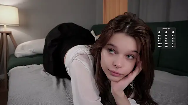 RexanneHatt online show from January 17, 2025, 1:04 am