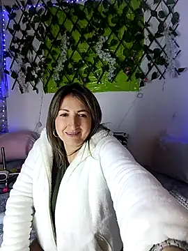 Snapshot of any_mour chatting on March 9, 2026, 6:01 pm any mour online show from March 9, 2026, 6:01 pm