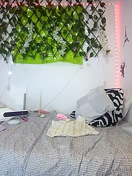 Snapshot of any_mour chatting on March 29, 2026, 1:05 am any mour online show from March 29, 2026, 1:05 am