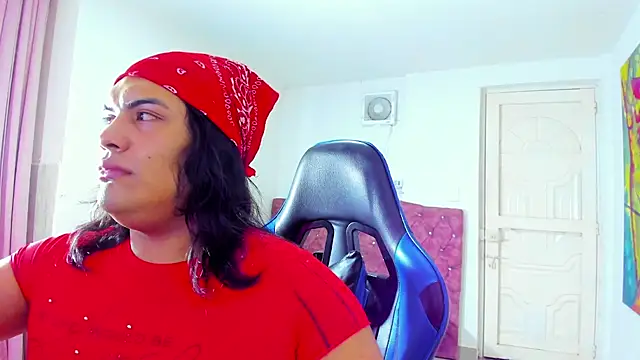 Snapshot of Margoth_Montilla chatting on October 13, 2025, 12:54 am Margoth Montilla online show from October 13, 2025, 12:54 am