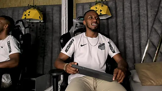 Snapshot of JamesParck chatting on March 16, 2026, 11:20 pm JamesParck online show from March 16, 2026, 11:20 pm