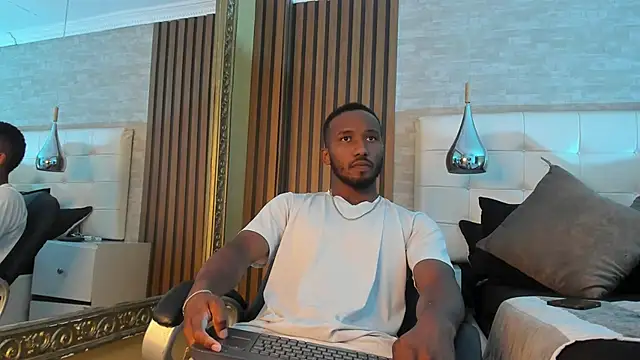 Snapshot of JamesParck chatting on April 9, 2026, 7:41 pm JamesParck online show from April 9, 2026, 7:41 pm