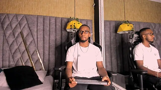 Snapshot of JamesParck chatting on April 10, 2026, 10:36 pm JamesParck online show from April 10, 2026, 10:36 pm