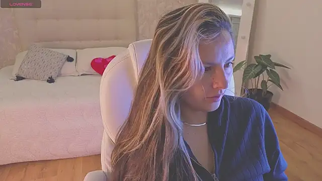 Snapshot of brandy_sweet_ chatting on September 19, 2025, 10:38 am brandy sweet  online show from September 19, 2025, 10:38 am